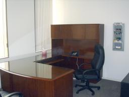 GREAT SHARED LEGAL OFFICE SUBLEASE  - Executive Offices with optional secretarial bay