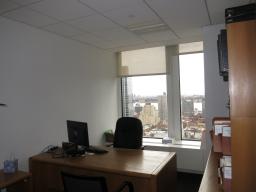 2 Window office