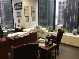 Corner Partner Office
