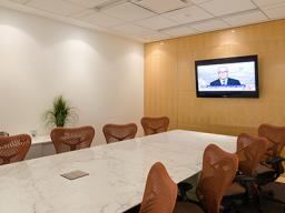 $910 / MONTH â€“ 1 INTERIOR ATTORNEYâ€™S OFFICE IN A LUXURY SERVICED SUITE â€“ FULL NYC AMENITY PACKAGE