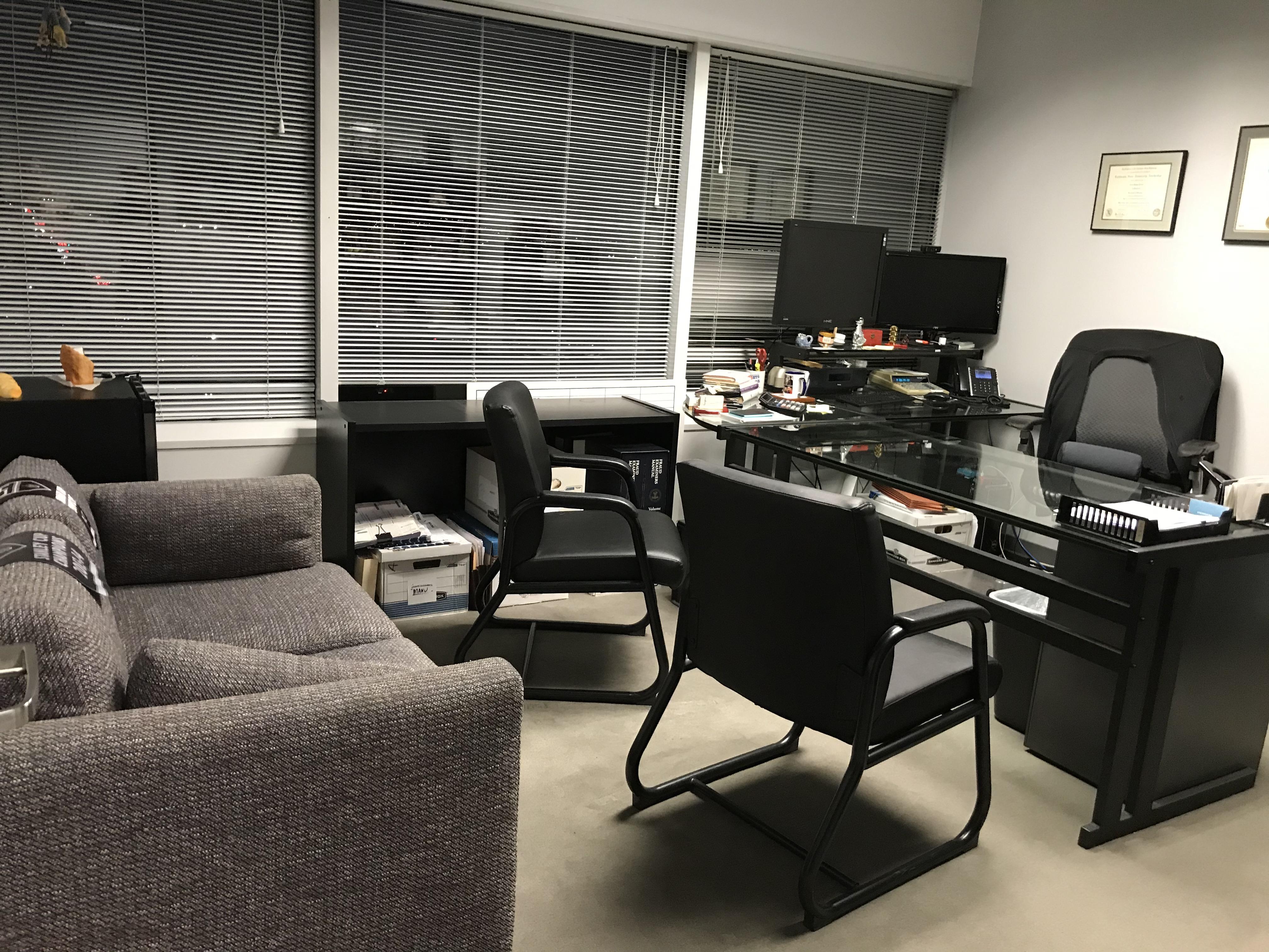 Single Office Space in Sherman Oaks Galleria, 10th Floor