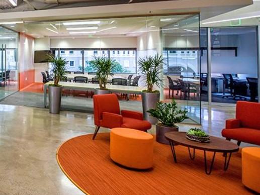 Waiting area - large conference adjacent