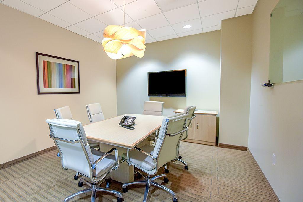 Medium meeting room