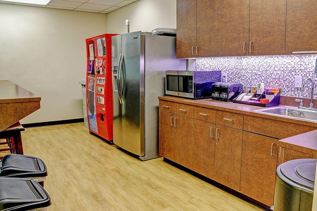 Kitchen/Drinks/Snacks