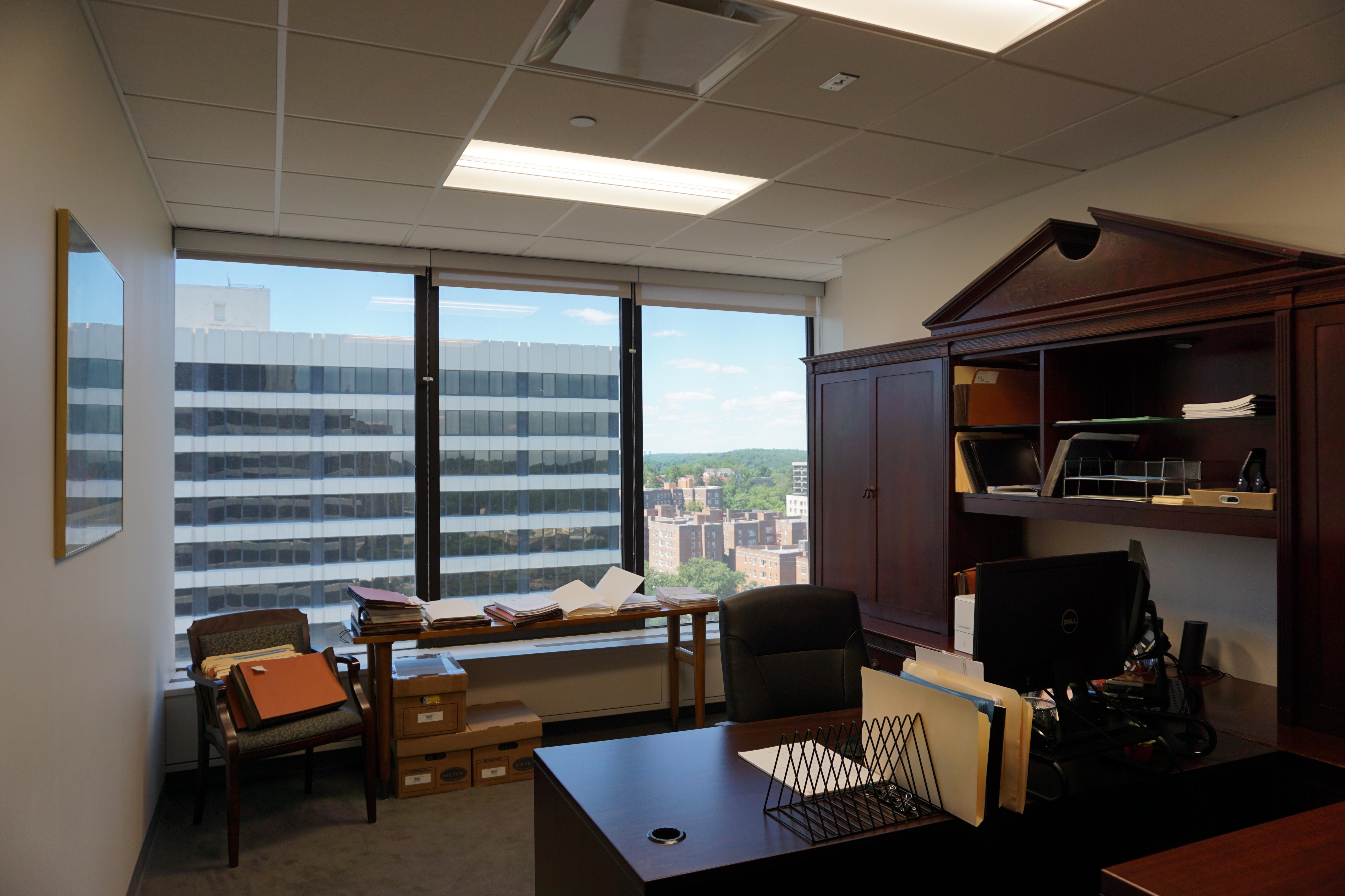 3 Window Office