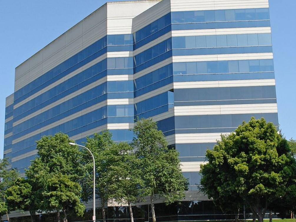400 Corporate Pointe