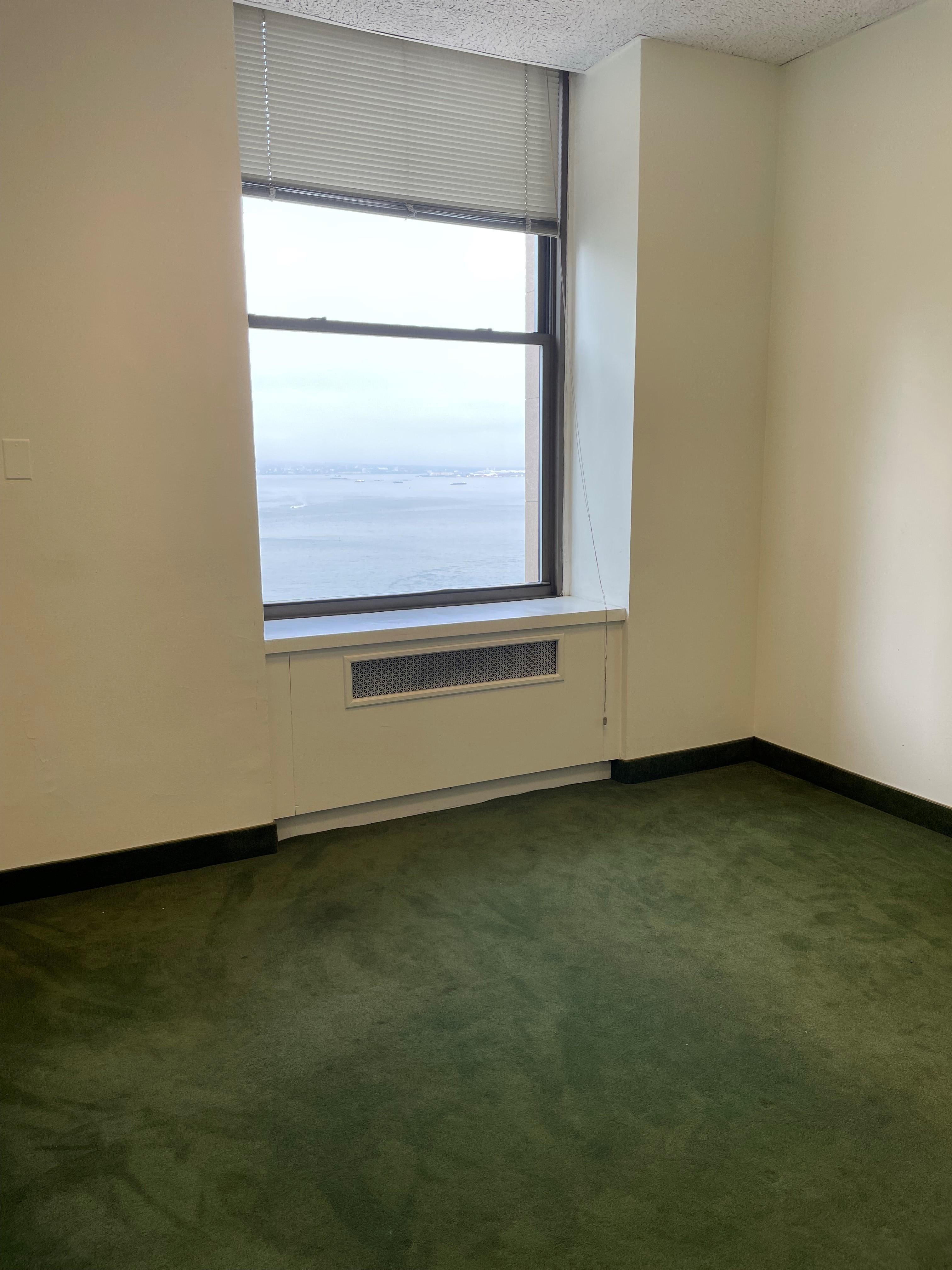 Office Sublease in Prime Financial District Location