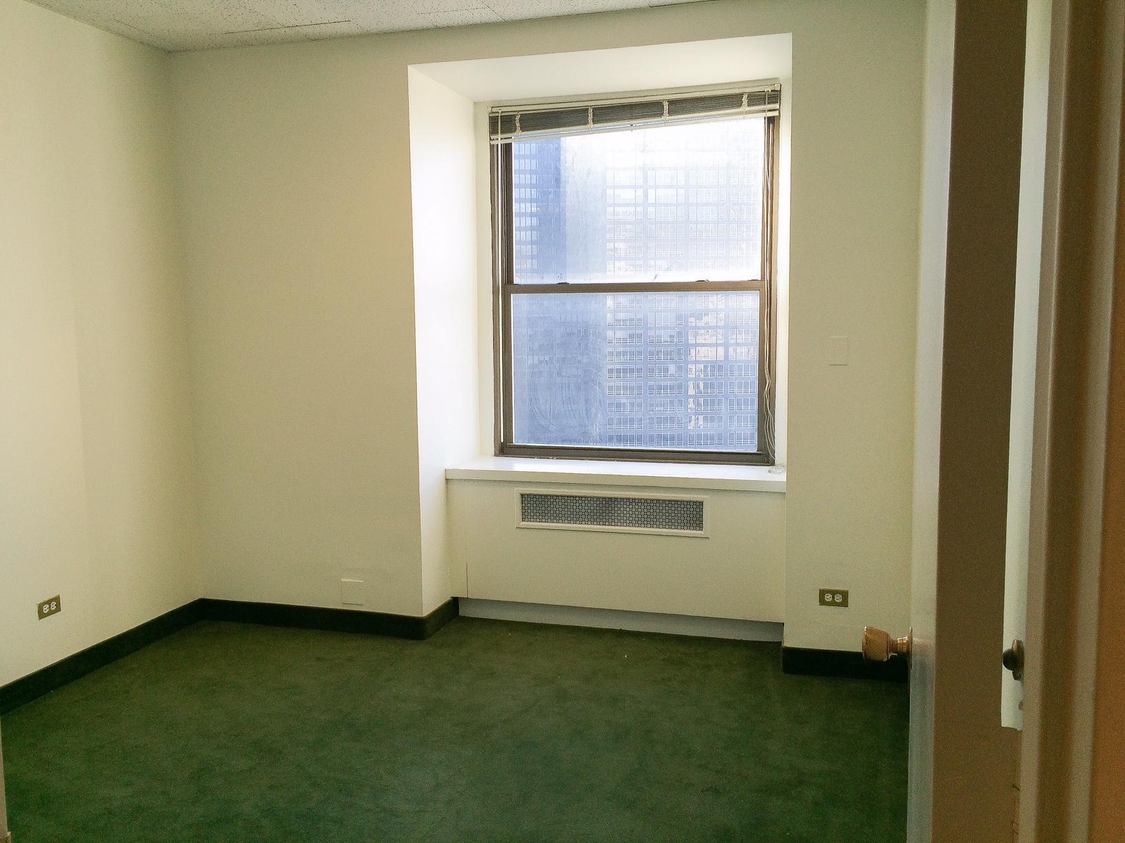 Office Sublease in Prime Financial District Location