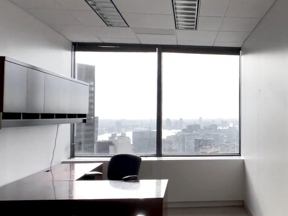2 window office