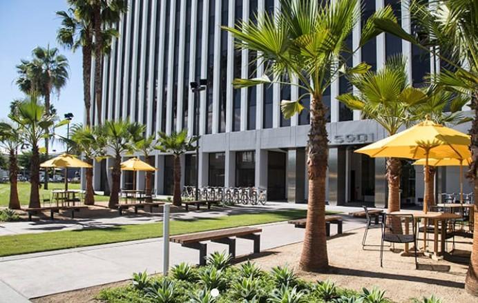 The building at 5901 W Century Blvd