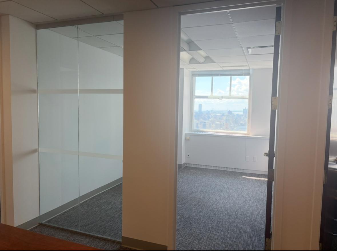 Grand Central Law Office Tower Suite Has Offices to Rent